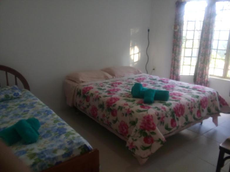 Sitio Girassol Hostel Caconde Kültér fotó